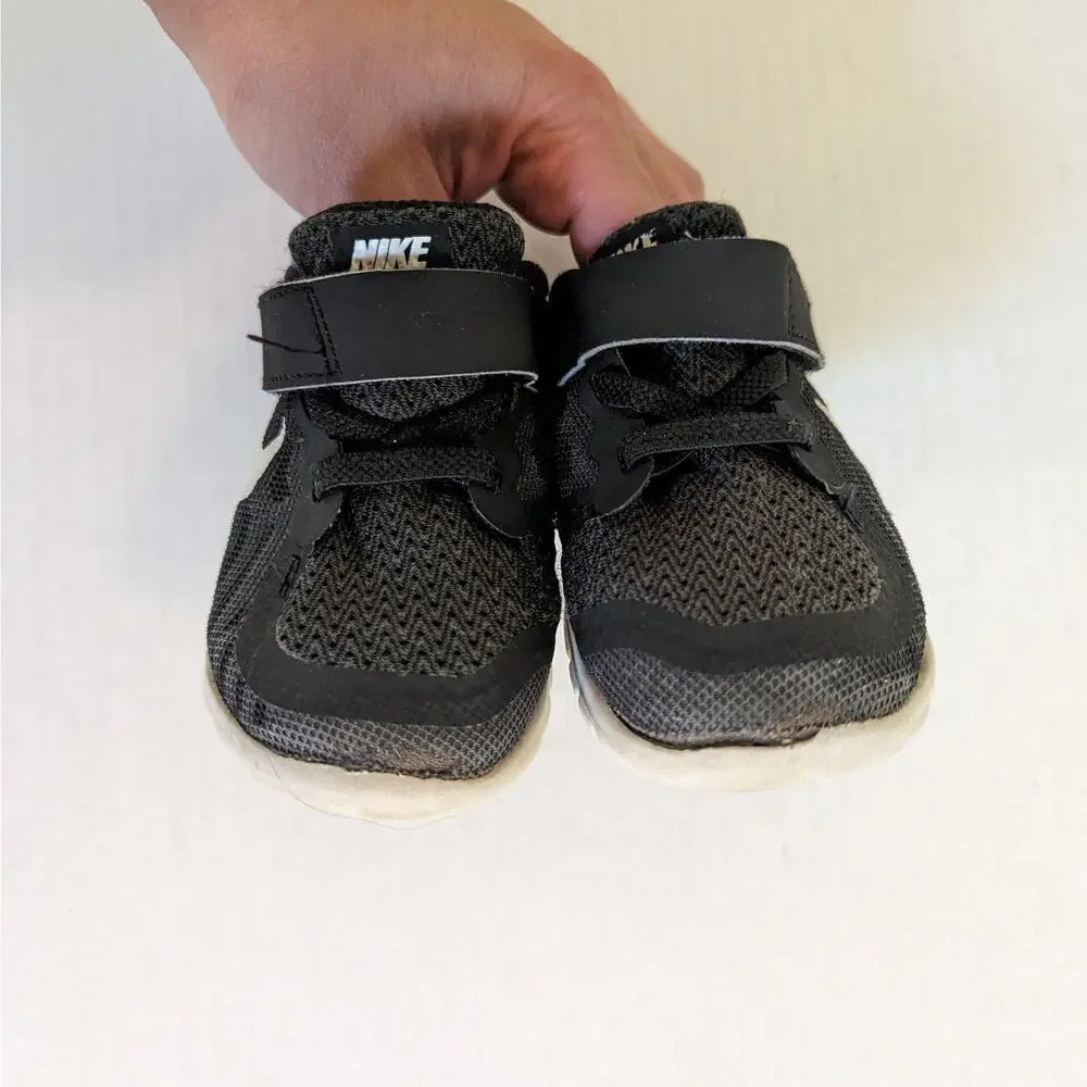 Nike Free 5.0 Black Sneakers Size 5C Tennis Shoes 725107-001